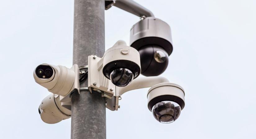Kamerafelvételen a vandálok: példátlan eset döbbentette meg a települést