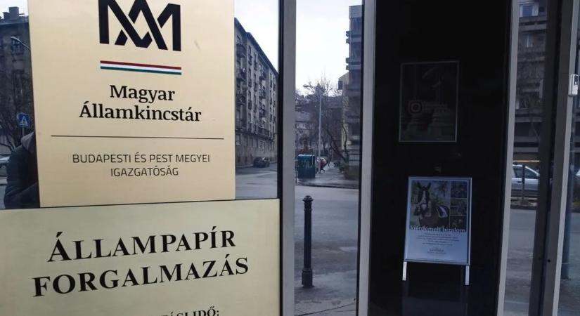 Tízezrekbe fájhat a családoknak, ha megadóztatják az állampapírt