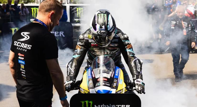 Michael Dunlop megszerezte 35. TT-győzelmét, karnyújtásnyira a 100. rajt, újabb Supersport-dominancia a Ducatival
