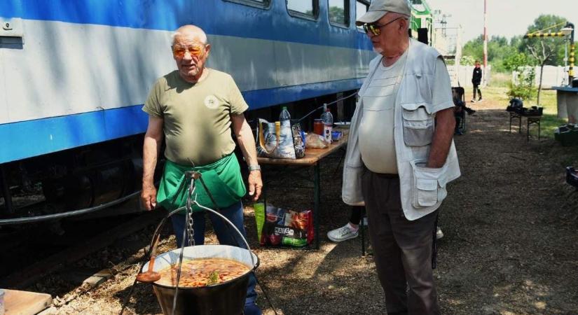 Így még biztosan nem főztek, Badár Sándor humorral fűszerezi ezt a versenyt
