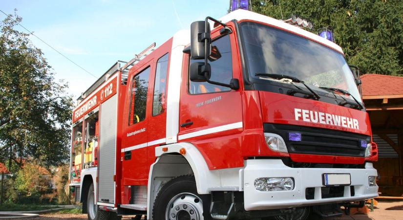 Két autó ütközött az 51-es főúton, félpályán halad a forgalom