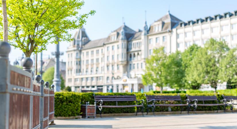 Lebukott a magyarországi akkumulátorgyár: kiderült az igazság a csatornába engedett zöld folyadékról