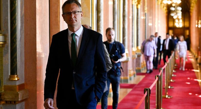 Rétvári Bence szerint elsősorban a gyerekek járhatnak rosszul a kormány döntésével