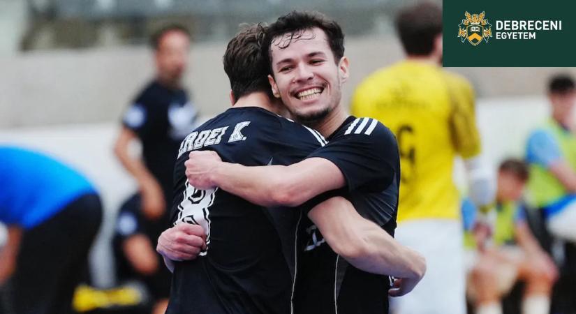 A DVTK hatméteresekkel nyerte meg a harmadik meccset a futsal NB I bronzcsatájában