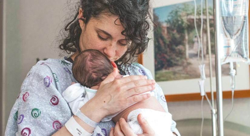 Nincs elég orvos, leáll a szülészet nyáron ebben a magyar kórházban