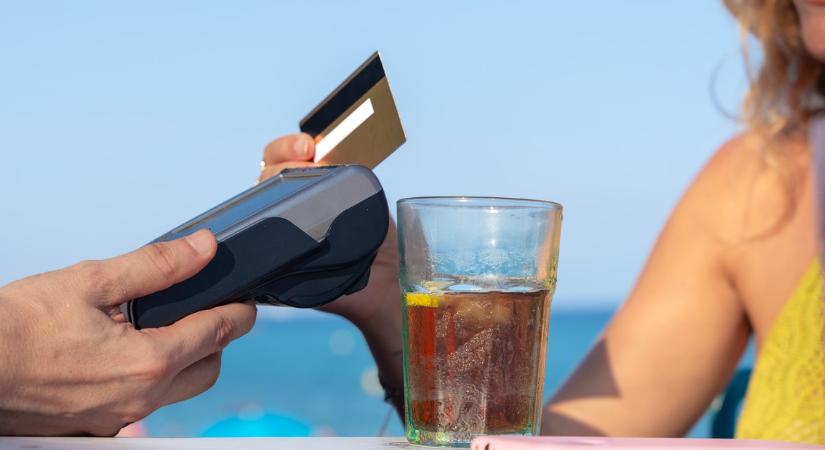 Erre figyelj külföldön: ezekkel a trükkökkel húzzák le leggyakrabban a turistákat