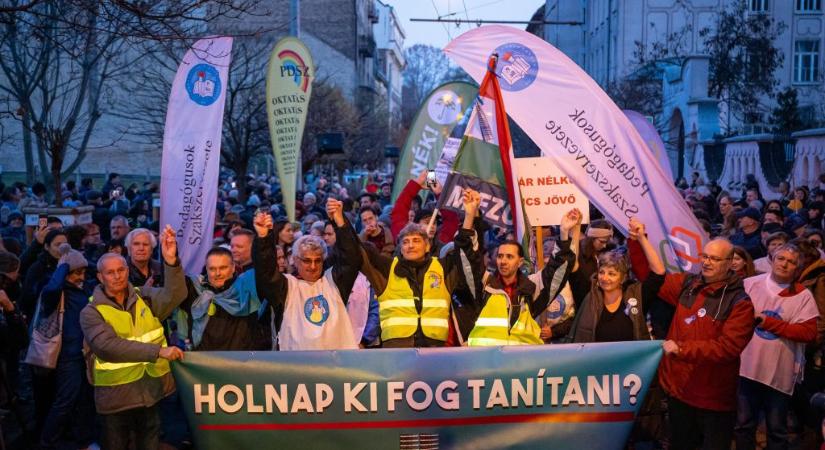 Pedagógusok Szakszervezete: A 25 százalékos béremelés szükséges, de nem elégséges