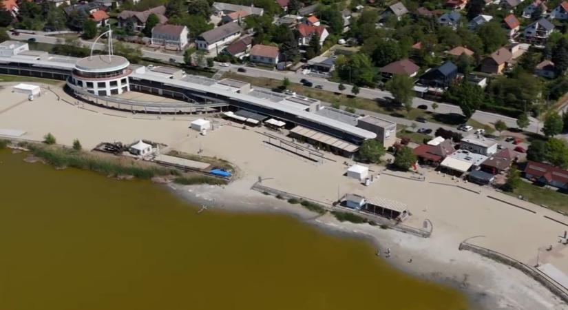 „Körülbelül egy olyan 4-5 évnyi mennyiségű víz hiányzik” – drámai a helyzet a Velencei-tónál és a Balatonnál