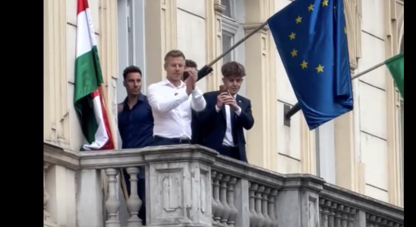 Orbán Viktor igeforrása így szállította a híreket a meccset néző Fidesz-elnöknek
