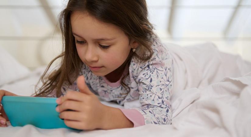 Digitális cumi: Szorongó csecsemők és hatvan kilós hétévesek - Ide vezet, amit a szülők egyszerű és kényelmes megoldásnak gondolnak