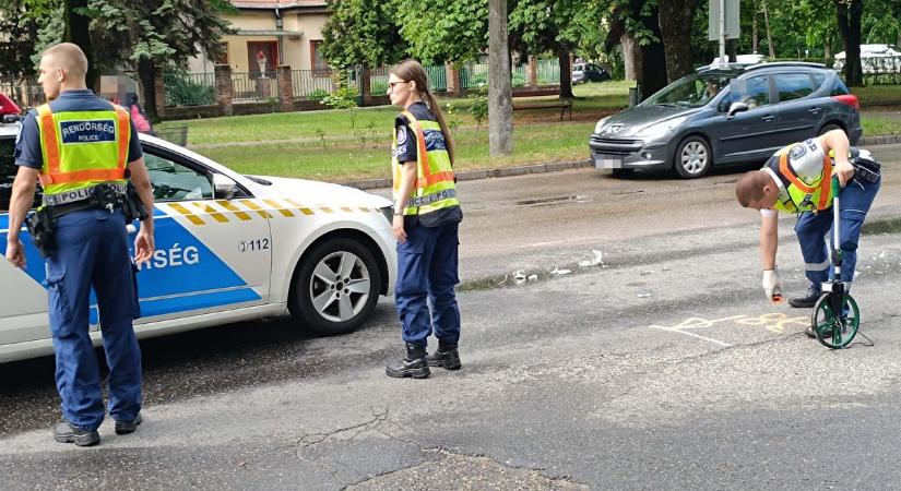 Baleset Kiskunhalason: vérző sérülésekkel zuhant az úttestre a 80 éves kerékpáros  fotók