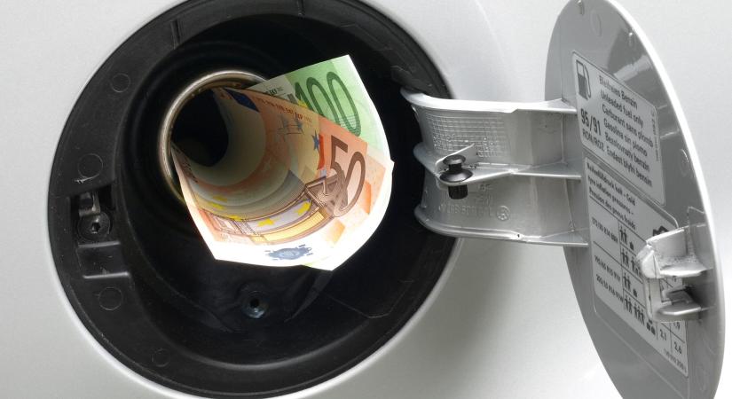 Hiába a befagyasztott árak? Kiderült, mekkora előnyben vannak valójában a magyar autósok