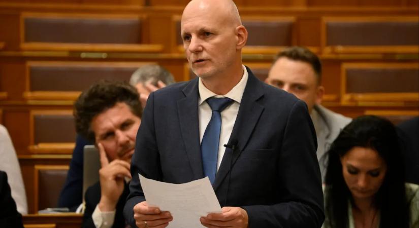 Fontos határidőre figyelmeztetett a technológiai miniszter