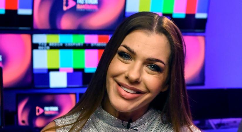 Micsoda átalakulás! Dér Heni totálisan új és kendőzetlen oldalát mutatta meg
