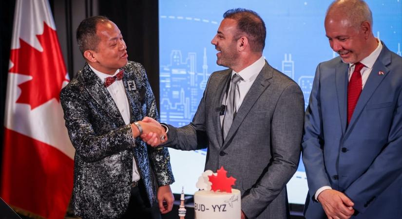 Elindult a Budapest-Toronto közvetlen repülőjárat