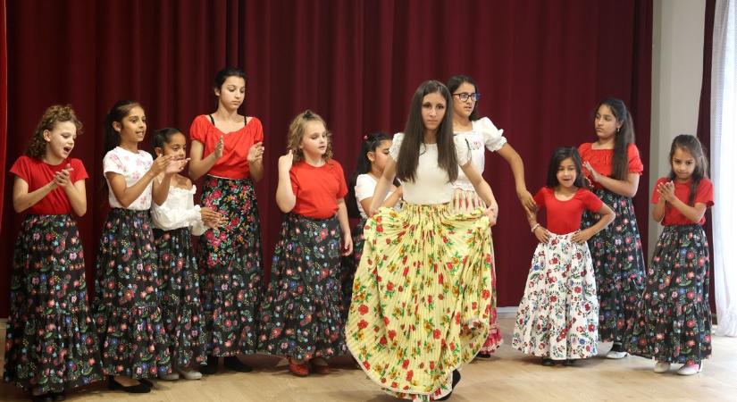 Roma táncbemutatóval zárult a programsorozat a Kaposszentjakabi Művelődési Házban