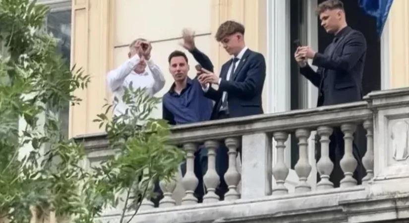 Magyar Péter felszólította Orbán Viktort, hogy állítsa le a Fidesz dezinformációs kampányát