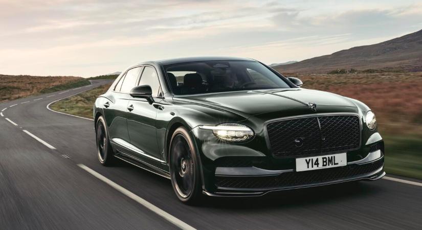 Klasszikusan szép sportlimuzin maradt a megújult Bentley Flying Spur