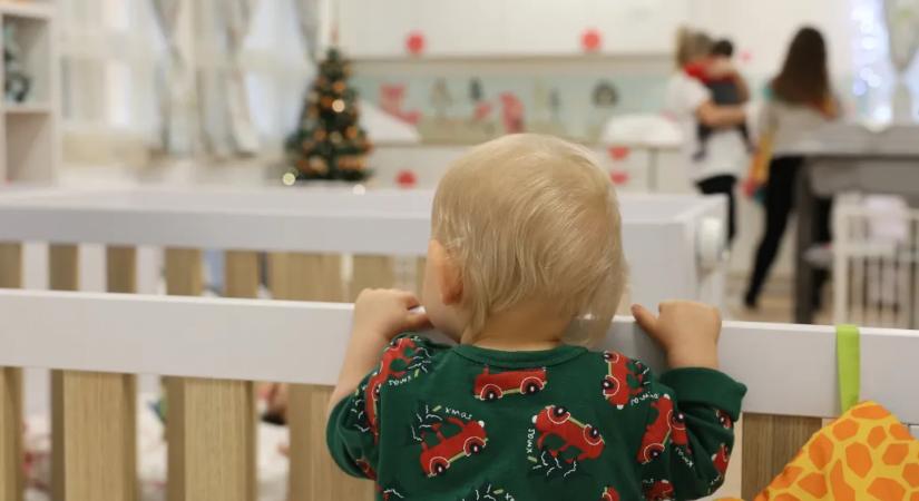 Kátai-Németh Vilmos feloldja a stopot, újra elfogadhatnak adományokat gyermekotthonok