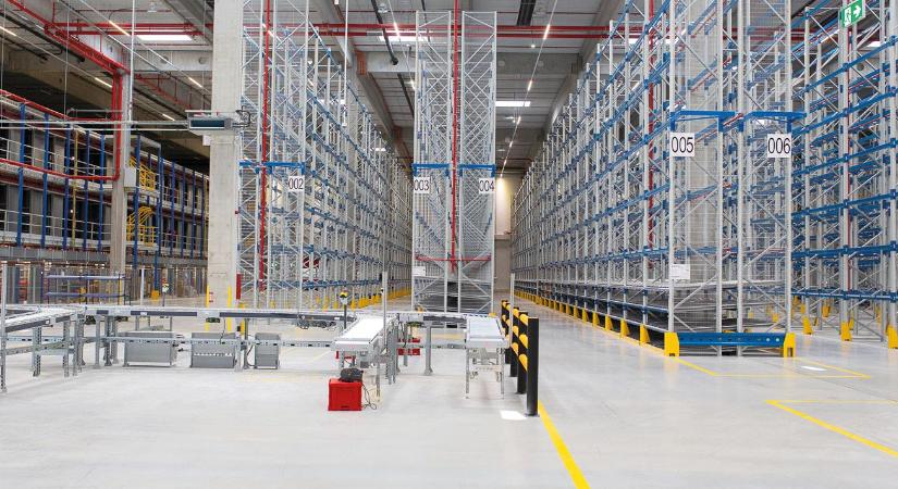 A Rossmann a jövő logisztikájába fektet
