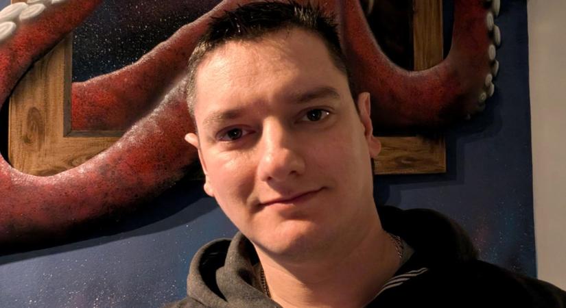 Dominik, a tetováló srác őrzi a komlói bányászok emlékét