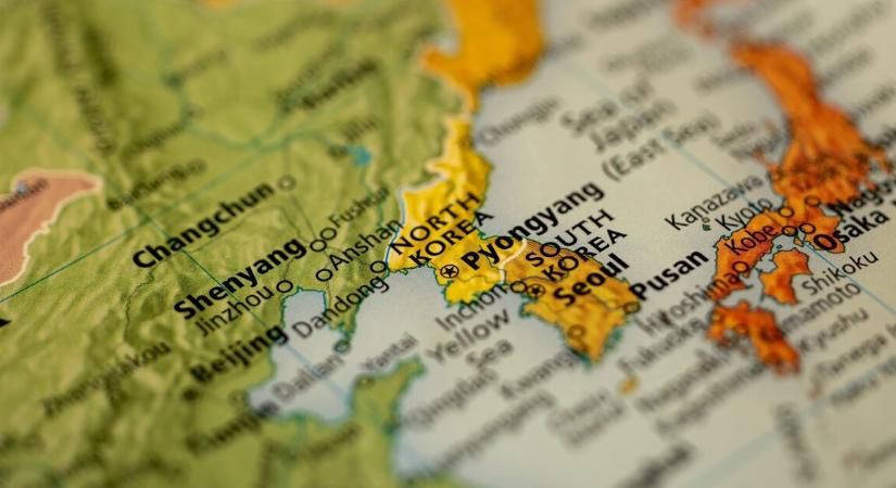 Észak-Korea vezére kiadta a parancsot – 10 ezer tonnás rombolót akar