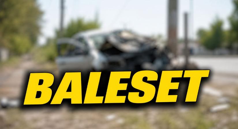 A villanyoszlop sem állta az ütközést Tiszavasváriban