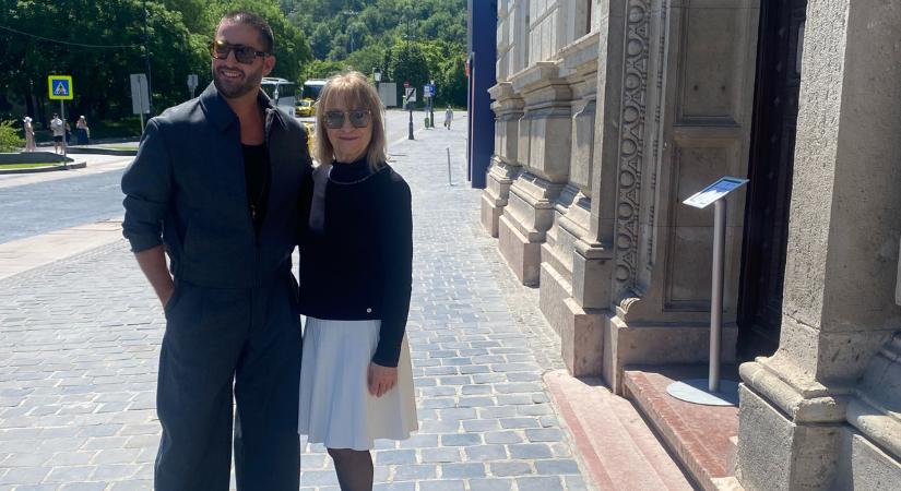 Kovács Kati elárulta, hány évesnek érzi magát - sztárparádé a Várkertben
