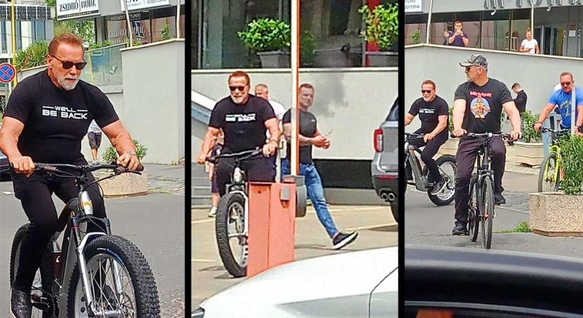 Arnold Schwarzenegger újra Budapesten: Biciklivel és testőrökkel tűnt fel Budán a Márvány utca környékén a 78 éves Terminátor
