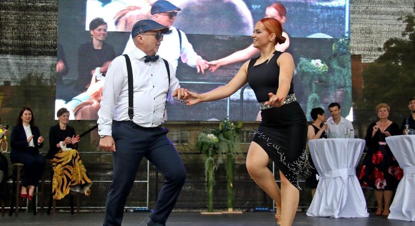 Mindenki táncolt! Ezúttal a színpadon bizonyítottak a zalai város prominensei (galéria)