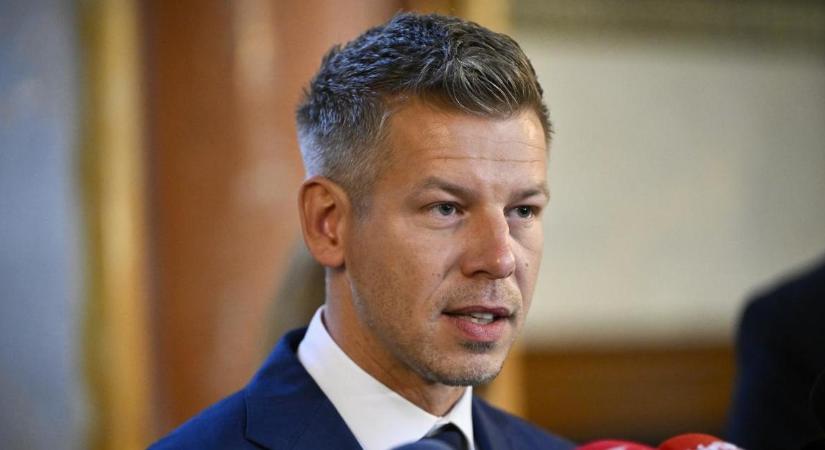 Magyar Péter: miért nem akadályozta meg Orbán Viktor a migrációs paktum elfogadását?