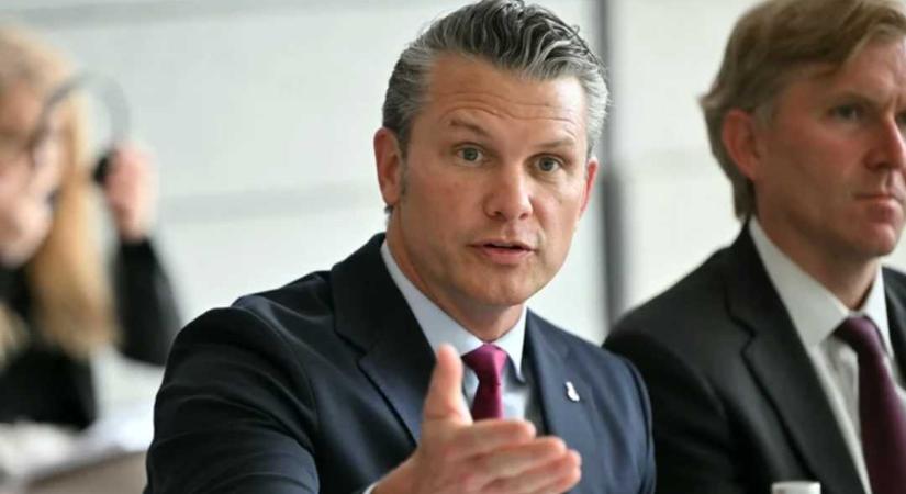 Az amerikai védelmi miniszter ismételten a védelmük megerősítését kérte az európaiktól