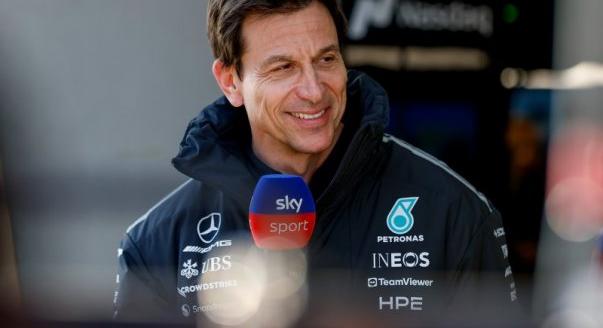 Wolff: A pozitivitás Kimi erőssége