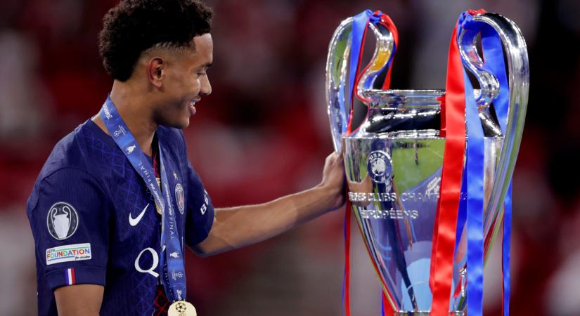 Hosszú távra magához láncolná fiatal ékkövét a PSG – sajtóhír