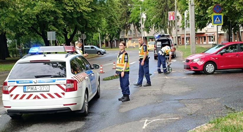 Óvatlanságból lett súlyos baleset Kiskunhalason, talpraesett buszvezető mentett életeket Lakiteleken