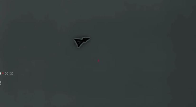 Újra fellángoltak az UFO-teóriák: rejtélyes repülőgép tűnt fel az 51-es körzet környékén