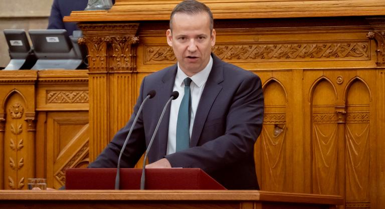 Toroczkai László egy dolgot kért Magyar Pétertől: A tiszta választások érdekében törölje a Facebook-oldalát!