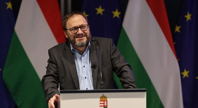 Kármán András: bizalmat kapott Magyarország és a jelenlegi gazdaságpolitikai irány a három nagy hitelminősítőtől