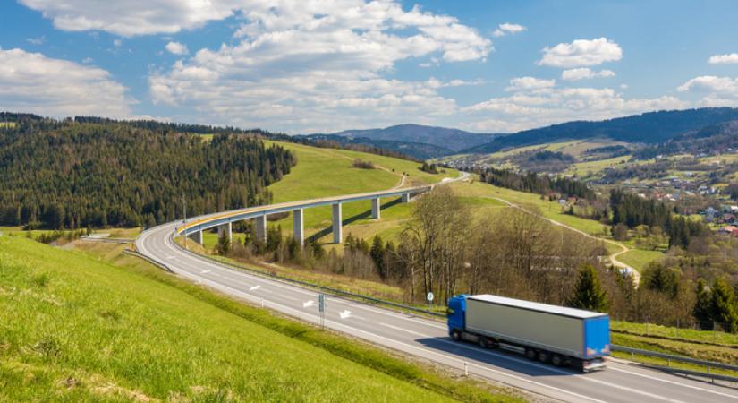 Szlovák autópálya-matrica vásárlás: irány Szlovákia, itt vannak a 2026-os matrica árak