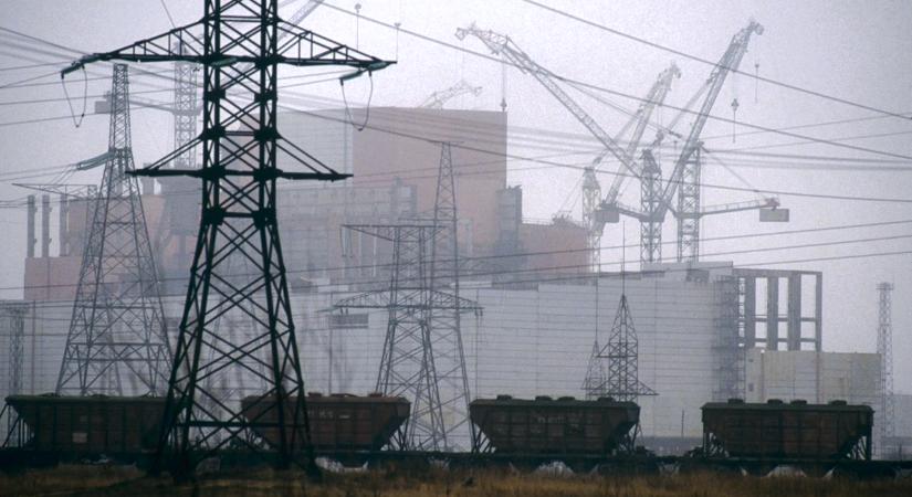 Japán hisz az atomenergiában, felújítják az elöregedő erőműveket