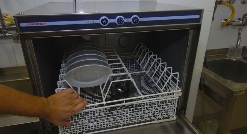Sok családban konfliktust okoz a mosogatógép bepakolása – mutatjuk a megoldást