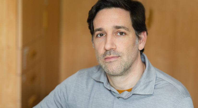 Balásy: A felajánlás óta nem keresett Rogán