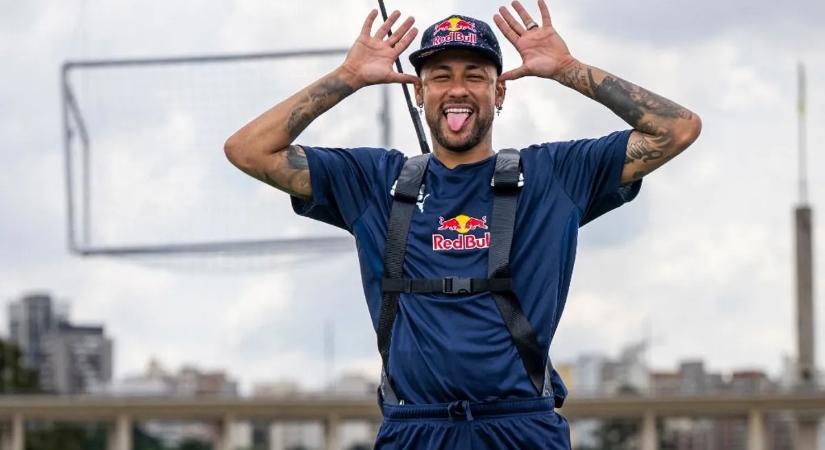 Neymar még nem, de a haja már készen áll a vb-re – képek