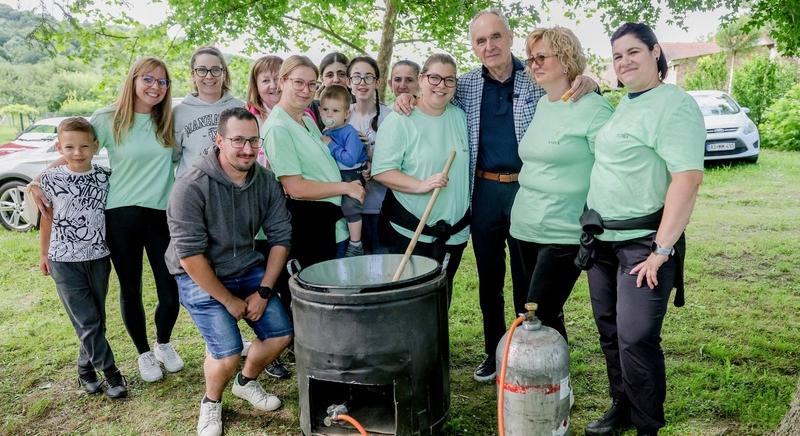 Családi nappal ünnepeltek a bölcsődei dolgozók