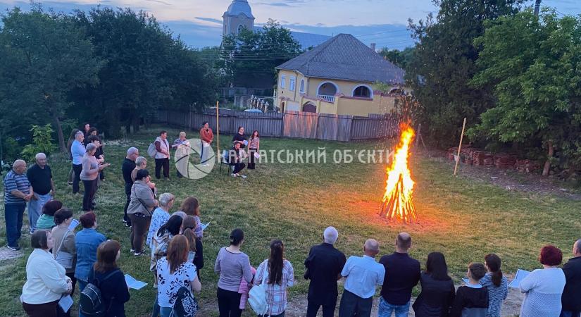 Kaszonyban is fellobbant az összetartozás és a béke lángja: kárpátaljai magyar közösség méltatta a Nemzeti Összetartozás napját