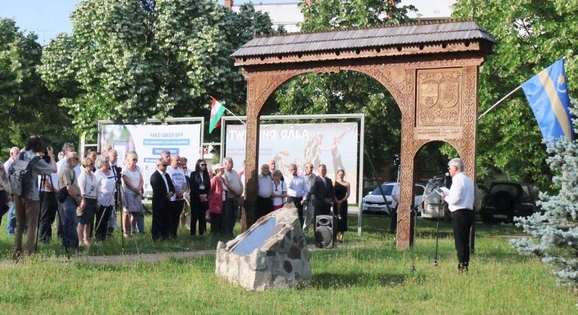 A magyar hősökre és a trianoni döntés áldozataira emlékeztek
