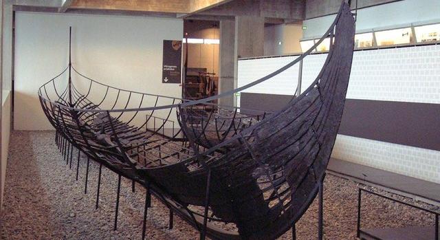 A viking hosszúhajók titka: technológia, amely meghódította a tengereket