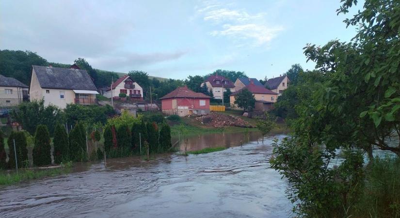 Nem ott esett a legtöbb eső, mégis elöntötte a víz Egerszólátot