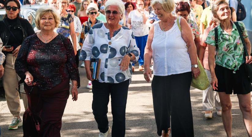 75 éve született az egri Ötös, a születésnapjára még Új-Zélandról is jött vendég
