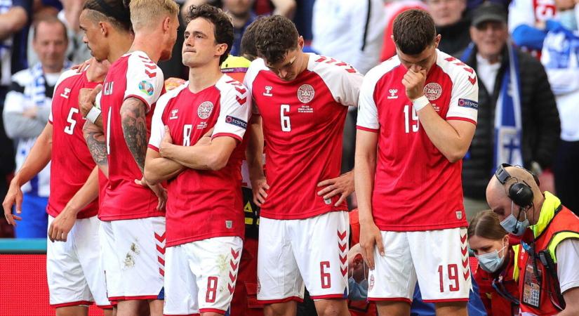 Megrázó képsorok: a szívéhez kapva összeesett Christian Eriksen – videó